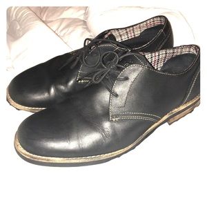Men’s Original Penguin Derby shoes size 11